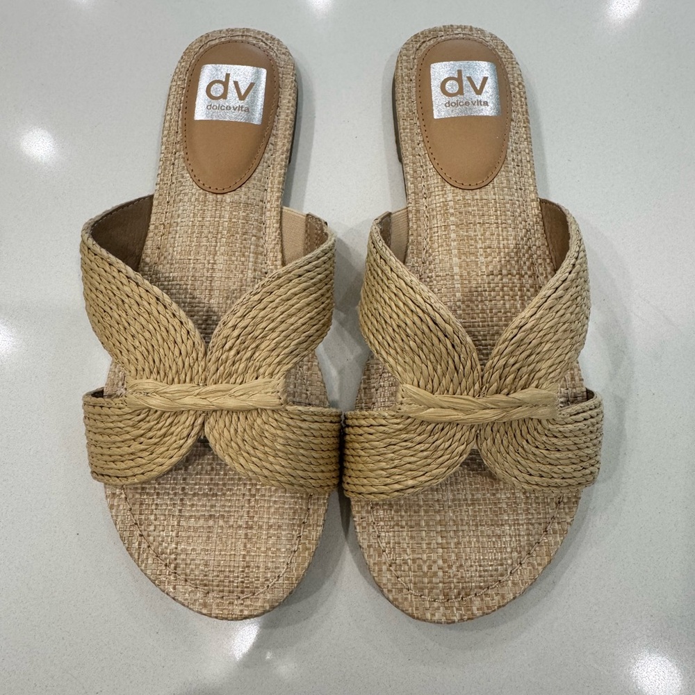 🤎NWOT🤎 Dolce Vita Atomic Light Natural Raffia slides in size 9.5